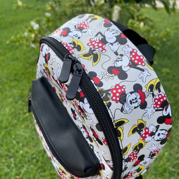 BIOWORLD Disney Minnie Mouse Backpack main image 12